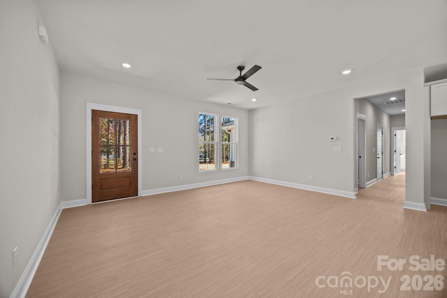 Spacious, unfurnished interior of a new home in , Lincolnton (Image 34).
