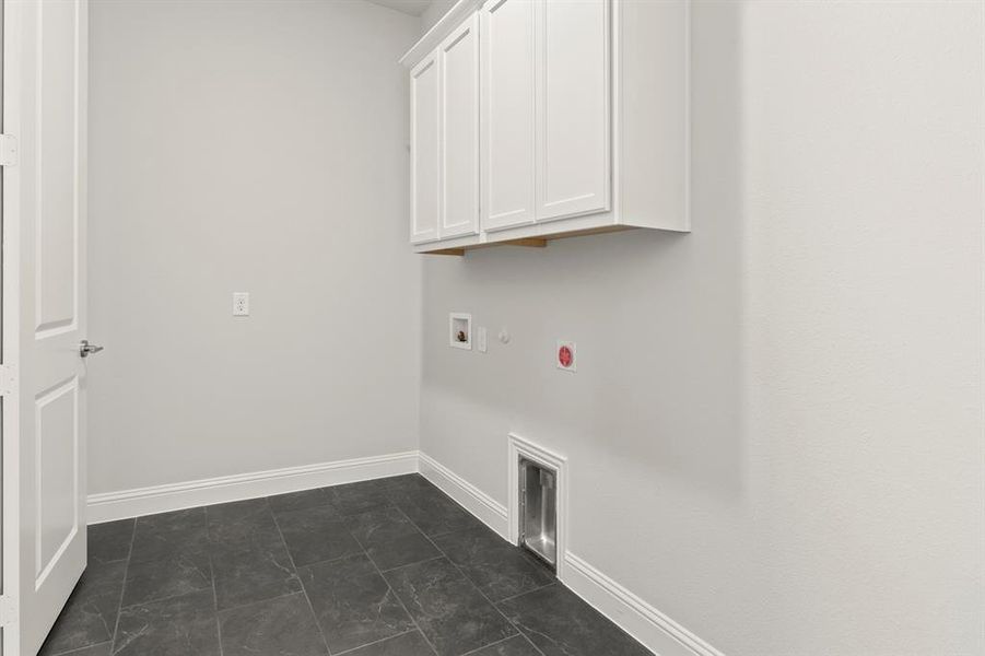 24. 2109 Clairmount - Utility