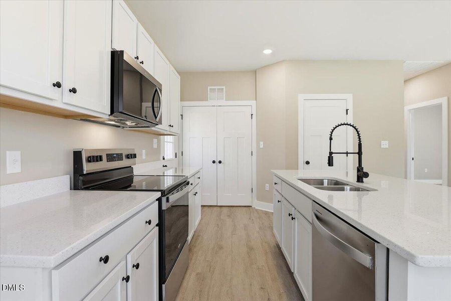 21-131 Dauphine St-21