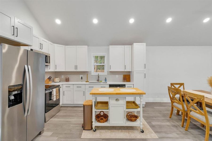 Furnished interior view inside a new home in , Cooper (Image 19).