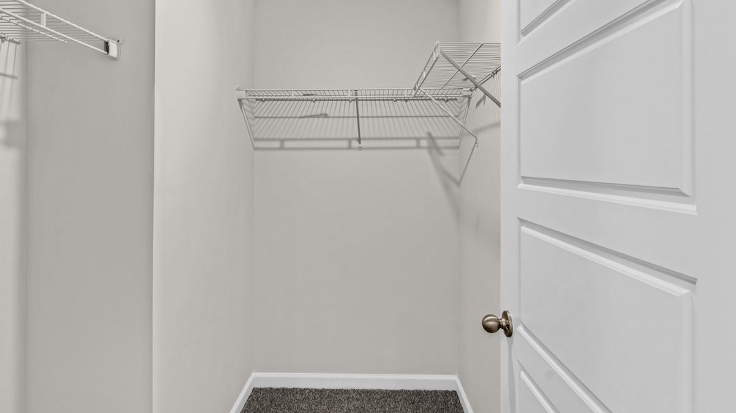 Representative unfurnished interior of a home built from the Freeport by D.R. Horton in Bailey Park, Fayetteville (Image 20).
