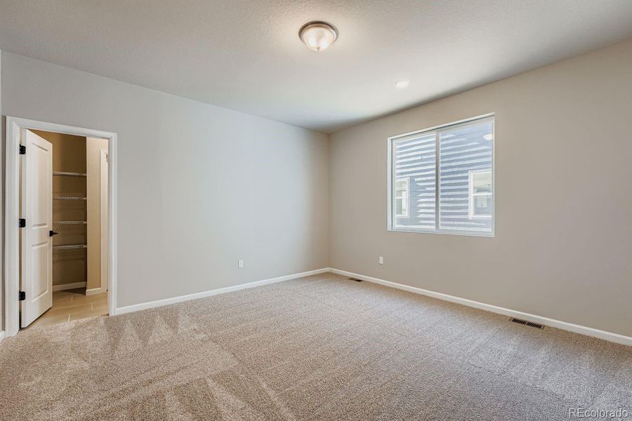 Spacious, unfurnished interior of a new home in Wolf Creek Run, Strasburg (Image 13). Spacious, unfurnished interior of a new home in Wolf Creek Run, Strasburg (Image 13).