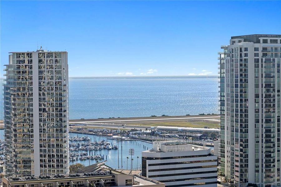 Condo located in St. Petersburg, FL showcasing its design and architecture (Image 36). Condo located in St. Petersburg, FL showcasing its design and architecture (Image 36).