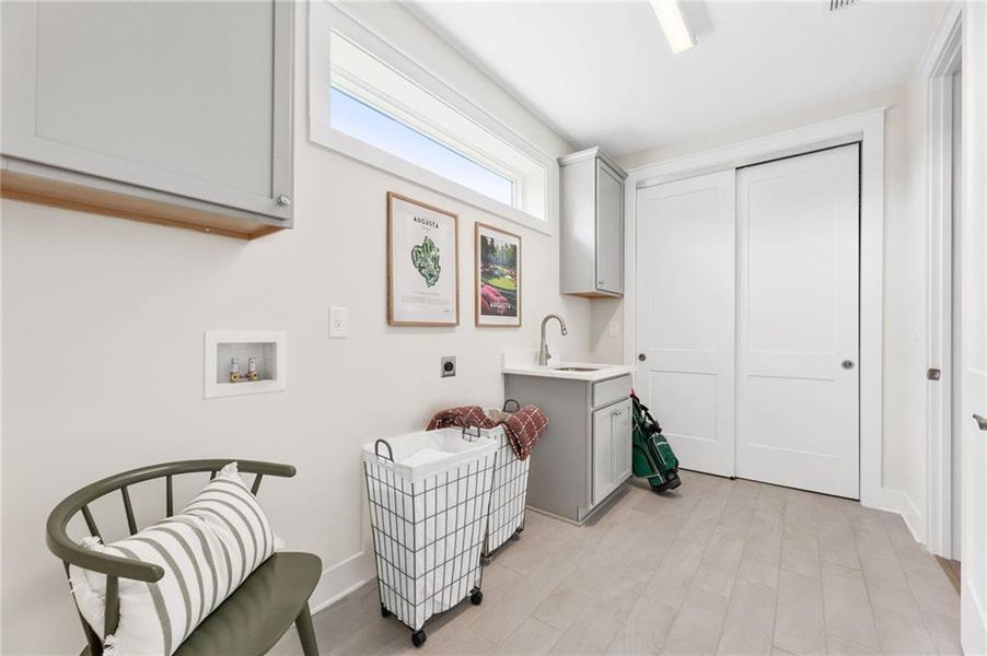 Furnished interior view inside a new home in The Courtyards by The Manor, Alpharetta (Image 16). Furnished interior view inside a new home in The Courtyards by The Manor, Alpharetta (Image 16).