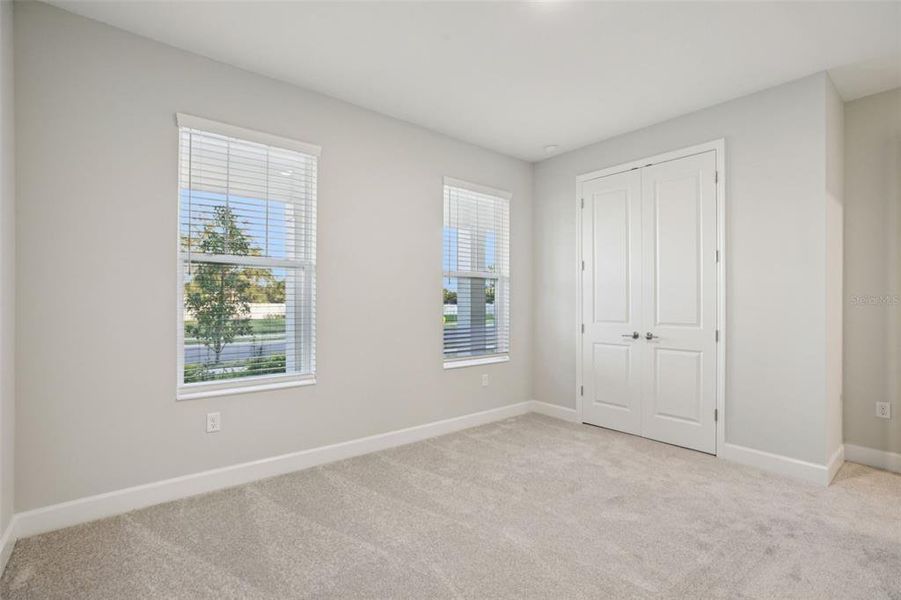 Spacious, unfurnished interior of a new home in Hawk's Overlook, Oviedo (Image 44).