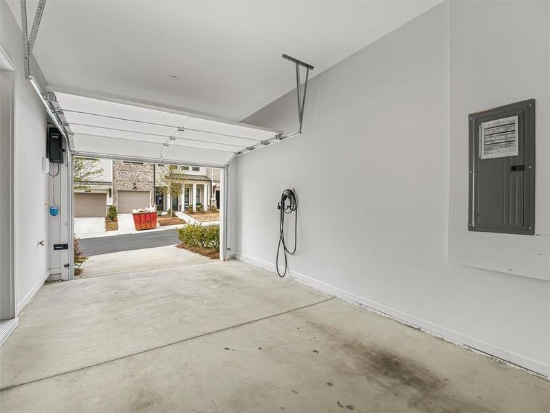 Spacious, unfurnished interior of a new home in , Norcross (Image 22).