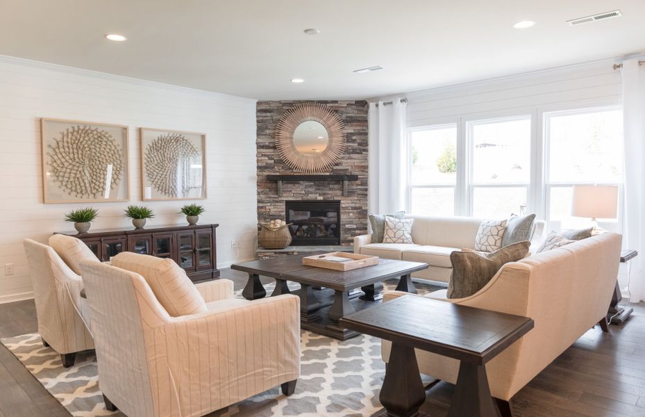Representative furnished interior of a home built from the Vanderbilt by Pulte Homes in Everbrook, Angier (Image 15).