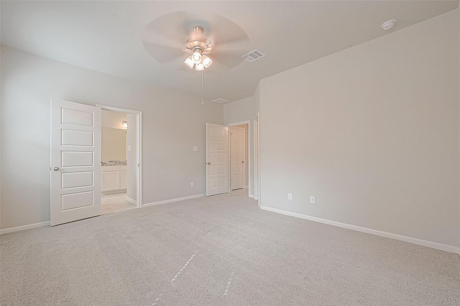 Spacious, unfurnished interior of a new home in Mill Creek Trails, Magnolia (Image 18).