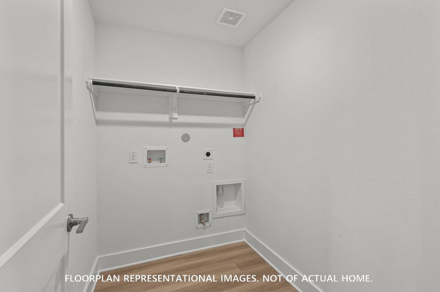 Image 38 of a home in Pinewood at Grand Texas.