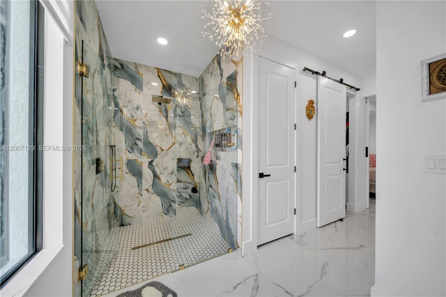 Furnished interior view inside a new home in , Cape Coral (Image 10).