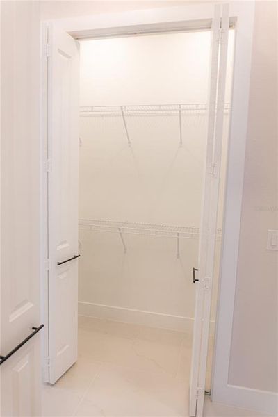 Spacious, unfurnished interior of a new home in , Brooksville (Image 24).