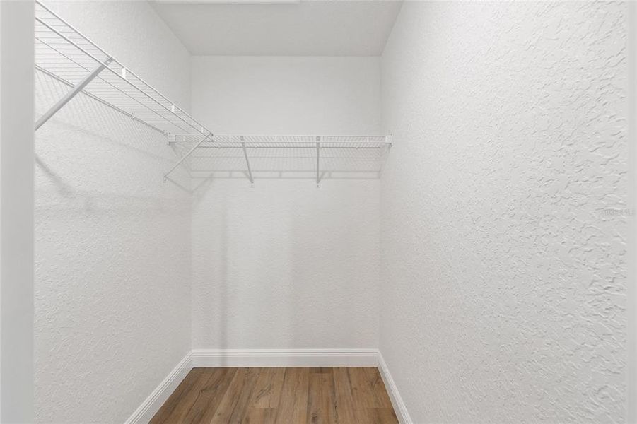 Spacious, unfurnished interior of a new home in , Citrus Springs (Image 18).