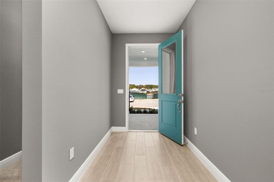 Spacious, unfurnished interior of a new home in Green Key Village, Lady Lake (Image 14).