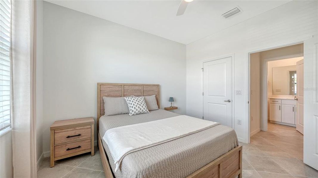 Furnished interior view inside a new home in , Venice (Image 15).