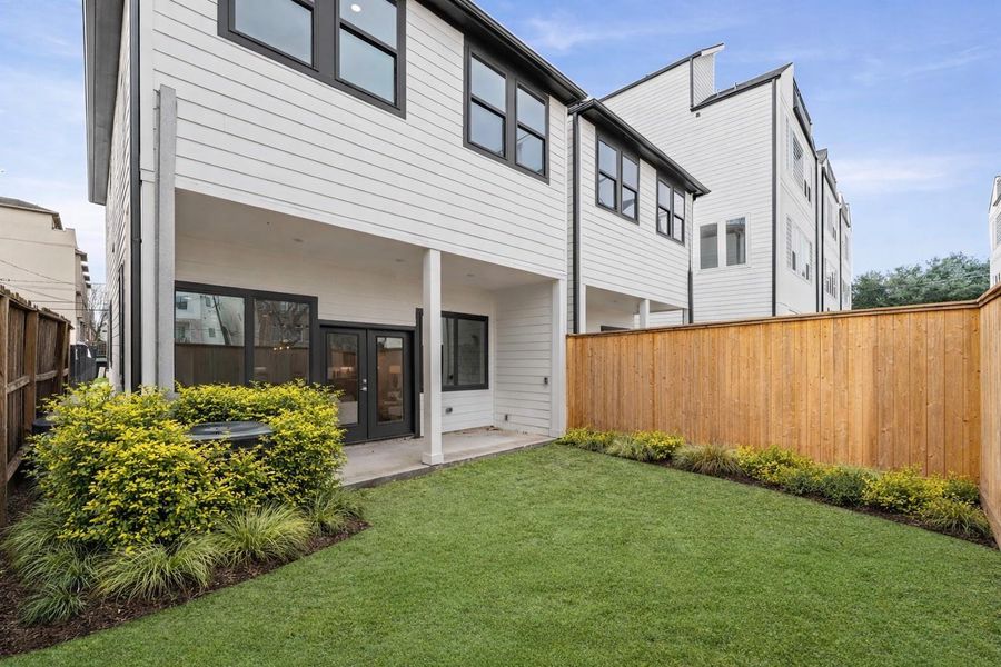 Virtually enhanced to illustrate potential landscaping. Actual property condition may vary. Virtually enhanced to illustrate potential landscaping. Actual property condition may vary.