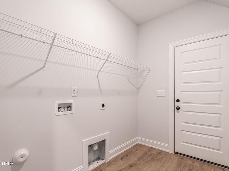 016-1280x960-laundry