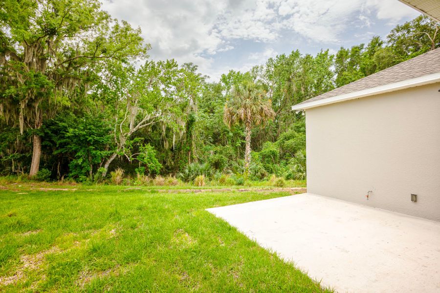 Representative exterior details of a home built from the Ashton by Maronda Homes in Malabar Springs, Palm Bay (Image 4).