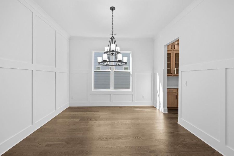 Spacious, unfurnished interior of a new home in Livingstone Park, Kennesaw (Image 16).
