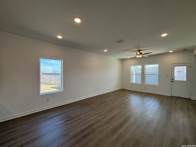 Spacious, unfurnished interior of a new home in The Summit at Saddlebrook Ranch 55's, Schertz (Image 29).