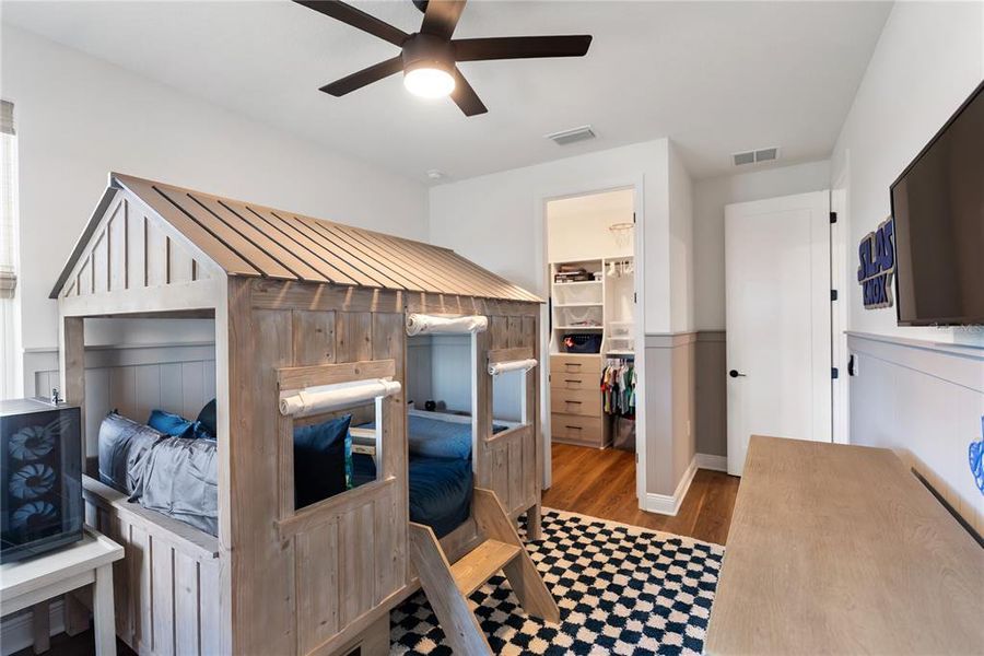 Furnished interior view inside a new home in , Bradenton (Image 17).