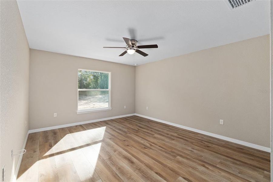 Spacious, unfurnished interior of a new home in , Dunnellon (Image 19). Spacious, unfurnished interior of a new home in , Dunnellon (Image 19).