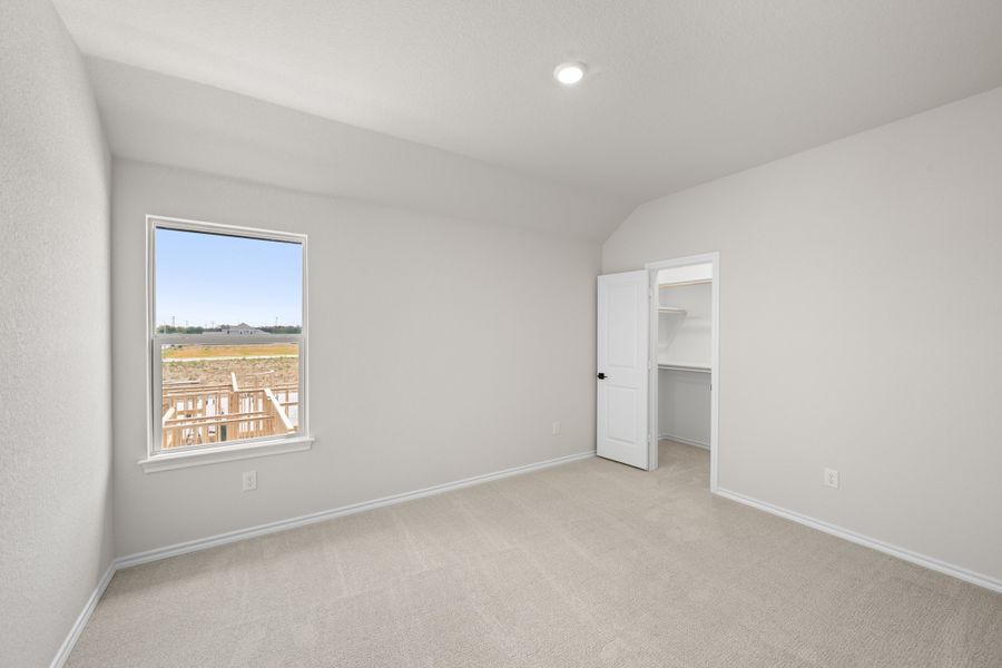 Spacious, unfurnished interior of a new home in Meadow Park at The Meadows, Ponder (Image 24).