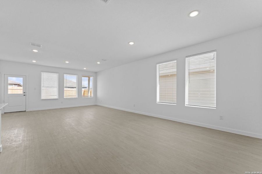 Spacious, unfurnished interior of a new home in Espada, San Antonio (Image 14). Spacious, unfurnished interior of a new home in Espada, San Antonio (Image 14).