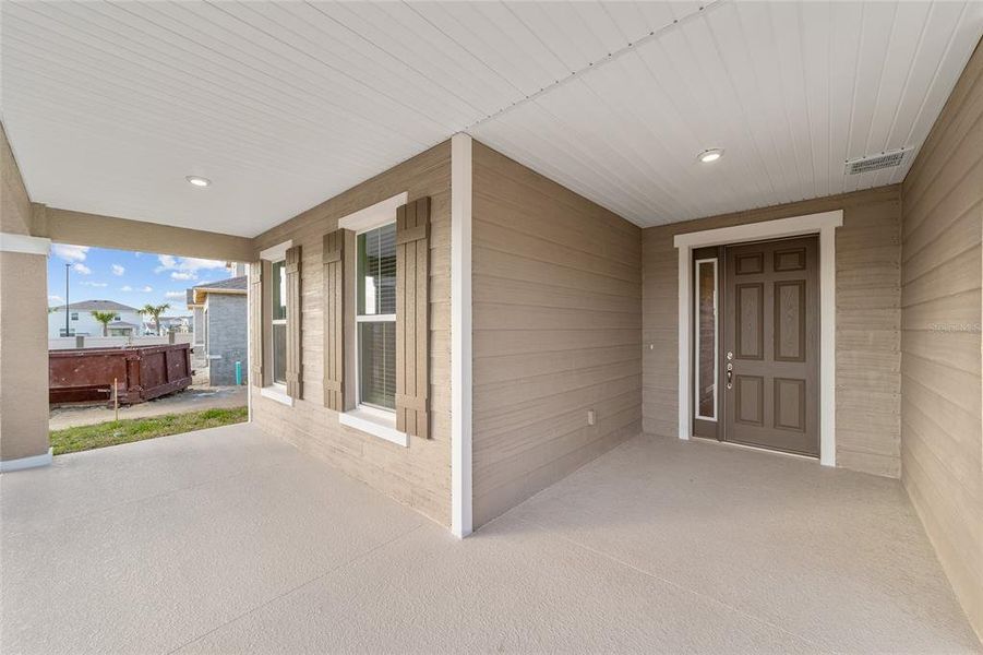 Exterior details and patio area of a home in Calesa Township, Ocala (Image 23).