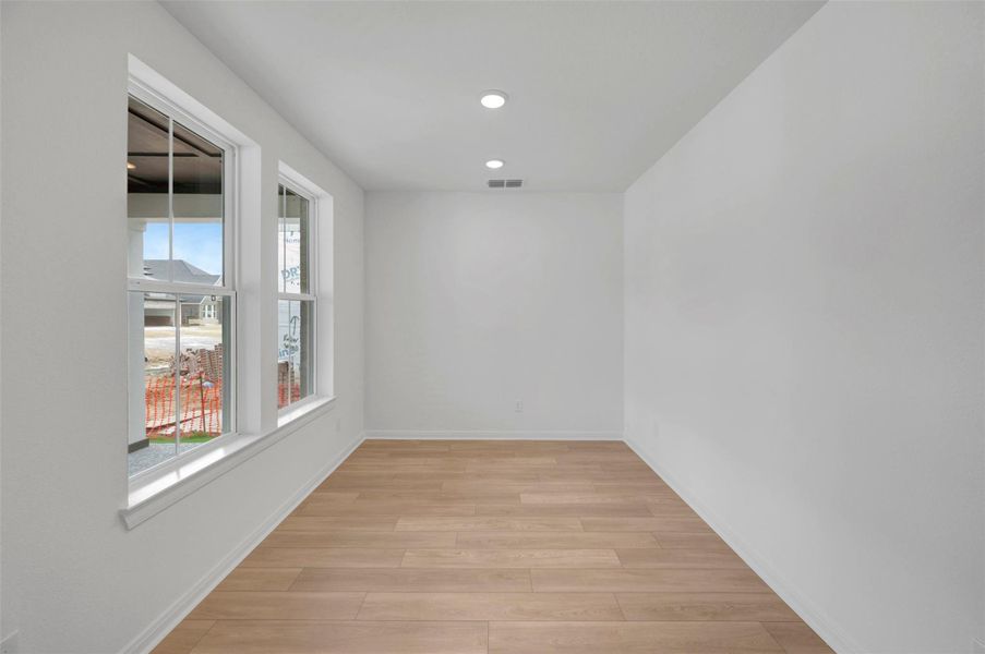 Spacious, unfurnished interior of a new home in , League City (Image 32).
