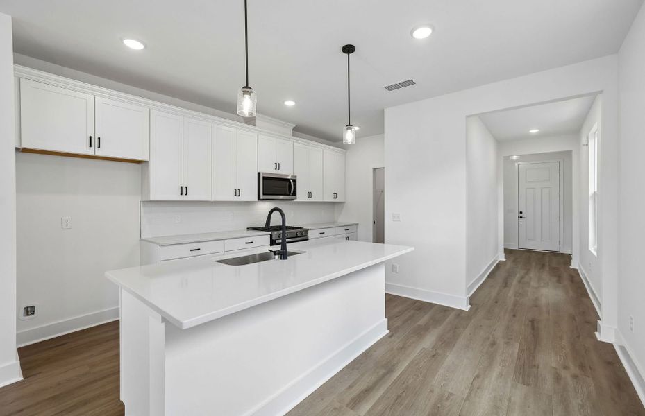 Furnished interior view inside a new home in Del Webb Barton Village, Lebanon (Image 11).