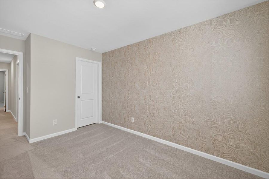 Spacious, unfurnished interior of a new home in Fernhurst, McDonough (Image 15).