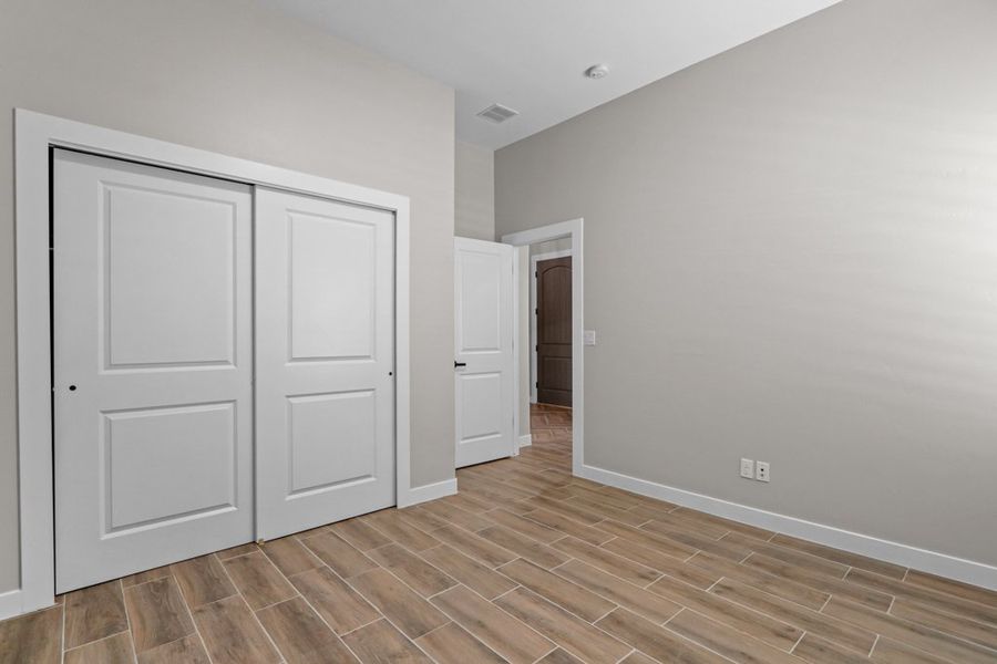 Spacious, unfurnished interior of a new home in Summer Sky North, El Paso (Image 21). Spacious, unfurnished interior of a new home in Summer Sky North, El Paso (Image 21).