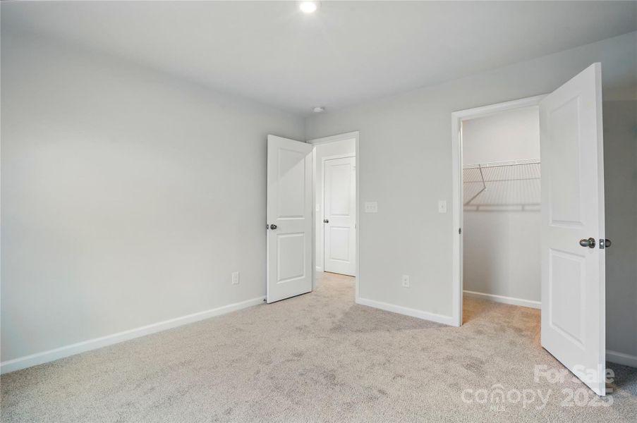Spacious, unfurnished interior of a new home in Westfall, Gastonia (Image 19).