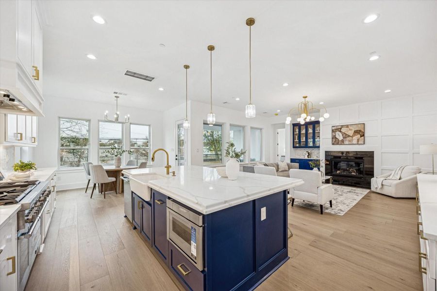 Furnished interior view inside a new home in , Bellaire (Image 13).