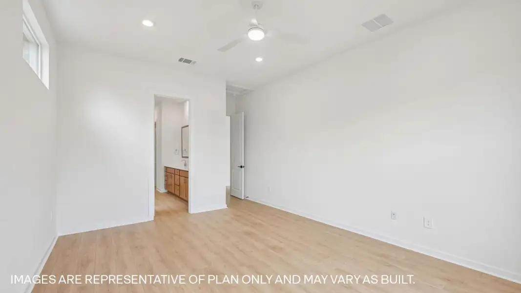 Spacious, unfurnished interior of a new home in The Enclave at Bar W Ranch, Leander (Image 23).