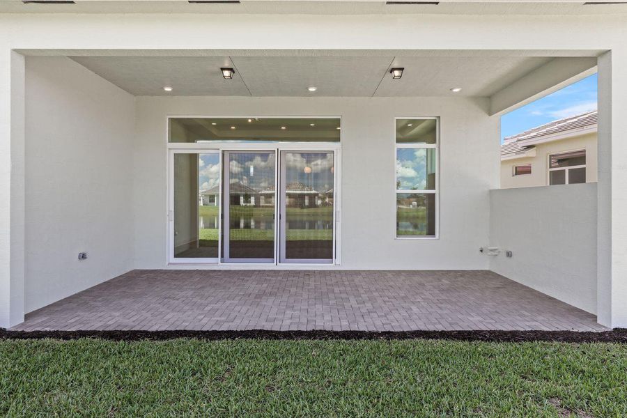 Spacious, unfurnished interior of a new home in Cresswind Palm Beach at Westlake, Westlake (Image 11).