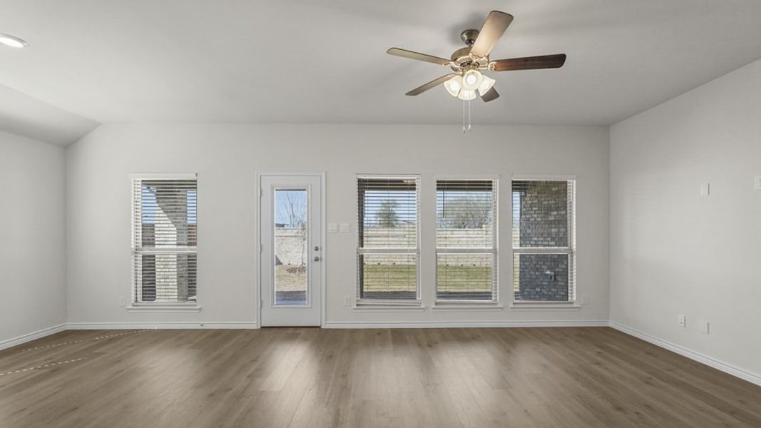 Spacious, unfurnished interior of a new home in Elevon, Lavon (Image 19).