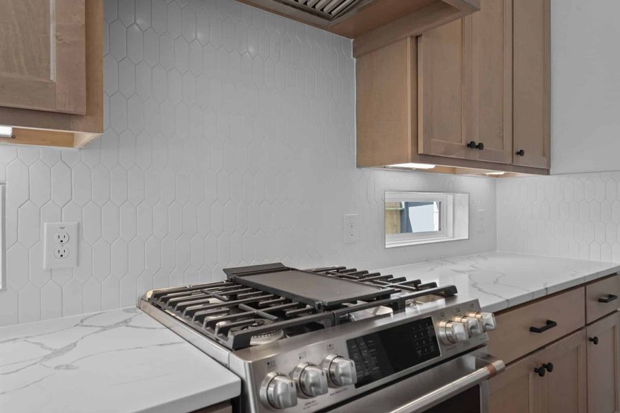 Close-up of interior finishes inside a home in Fulshear Lakes, Fulshear (Image 21). Close-up of interior finishes inside a home in Fulshear Lakes, Fulshear (Image 21).