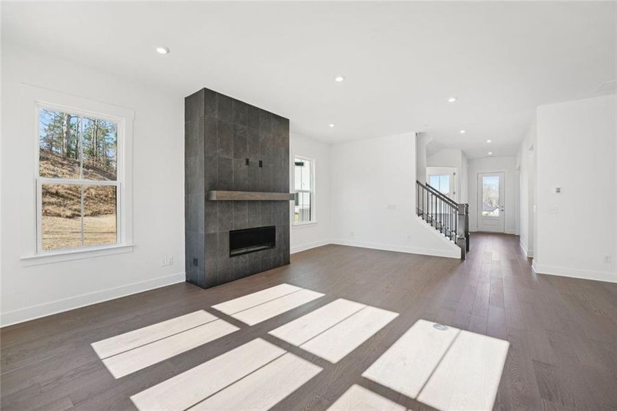 Spacious, unfurnished interior of a new home in Sterling Pointe, Cumming (Image 78).
