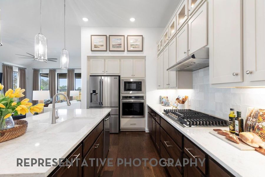 Furnished interior view inside a new home in Evergreen, Conroe (Image 10).