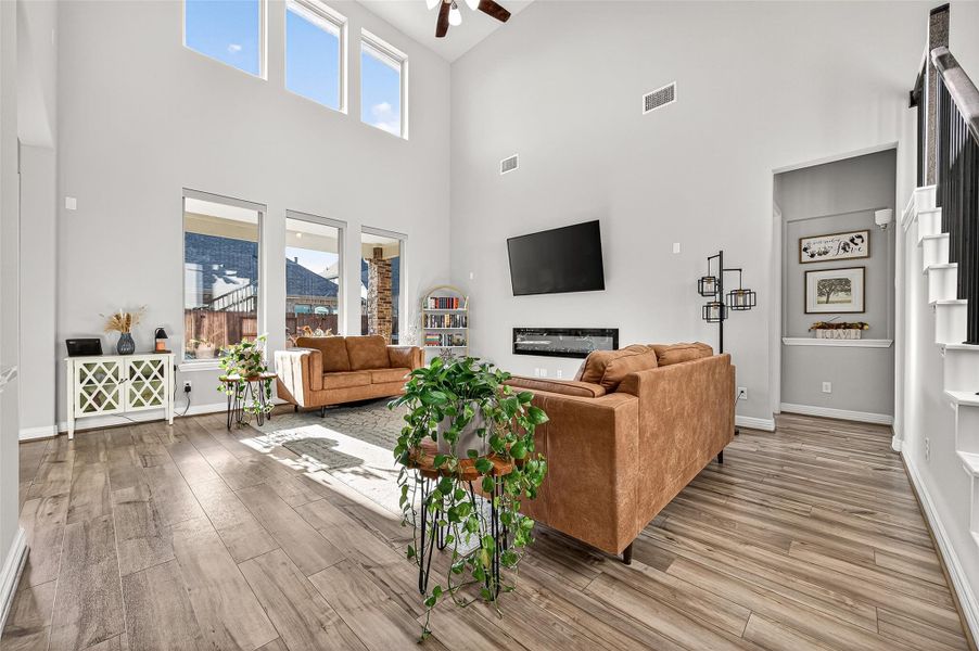 Furnished interior view inside a new home in StoneCreek Estates, Richmond (Image 13). Furnished interior view inside a new home in StoneCreek Estates, Richmond (Image 13).