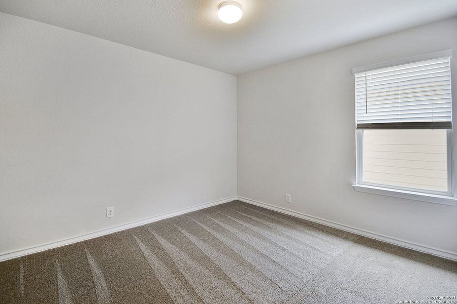 Spacious, unfurnished interior of a new home in The Canyons at Amhurst, San Antonio (Image 18). Spacious, unfurnished interior of a new home in The Canyons at Amhurst, San Antonio (Image 18).