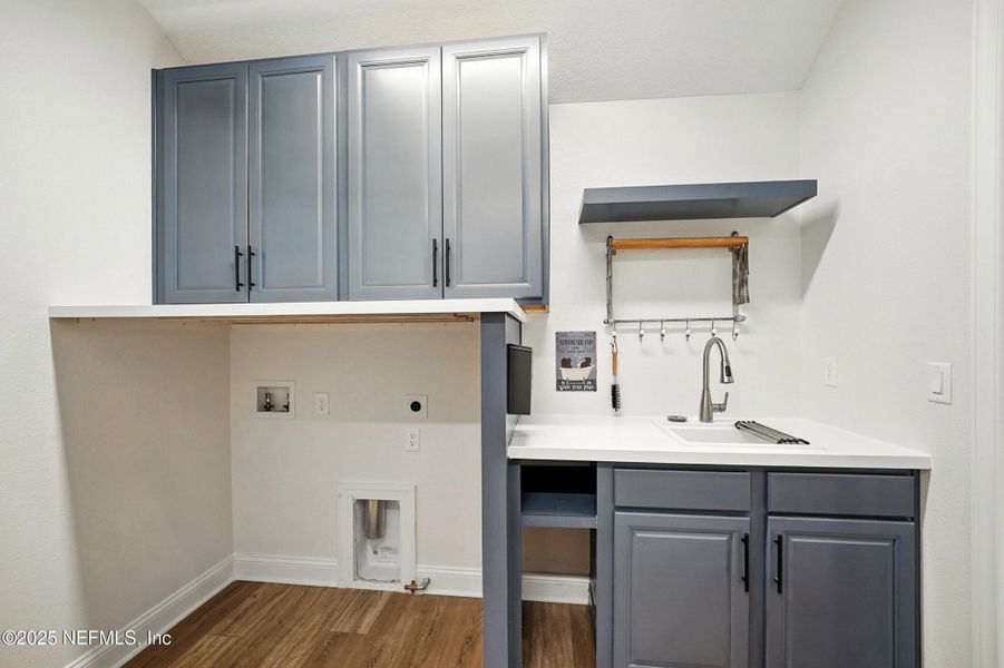 Furnished interior view inside a new home in , Jacksonville (Image 14).