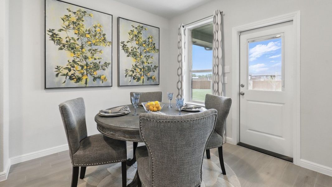 Furnished interior view inside a new home in Saratoga, Granbury (Image 10). Furnished interior view inside a new home in Saratoga, Granbury (Image 10).