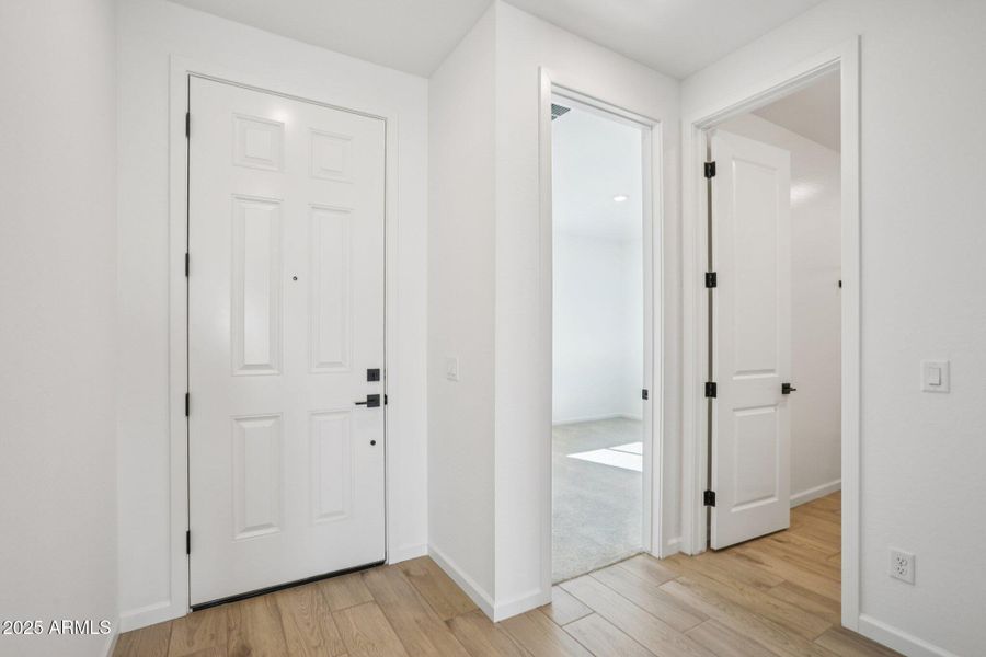 5-web-or-mls-W Bajada Rd-S1012-005