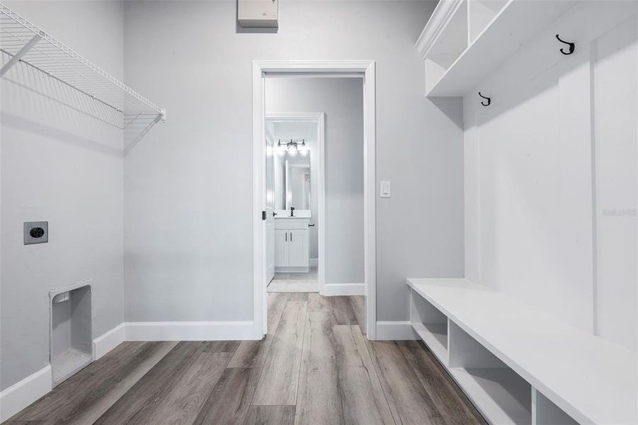 Spacious, unfurnished interior of a new home in Grand Oaks, Gainesville (Image 15).