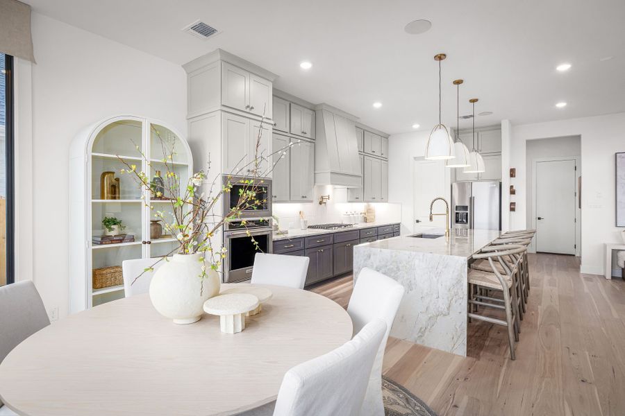 Spacious kitchen with plenty of room for entertaining Spacious kitchen with plenty of room for entertaining