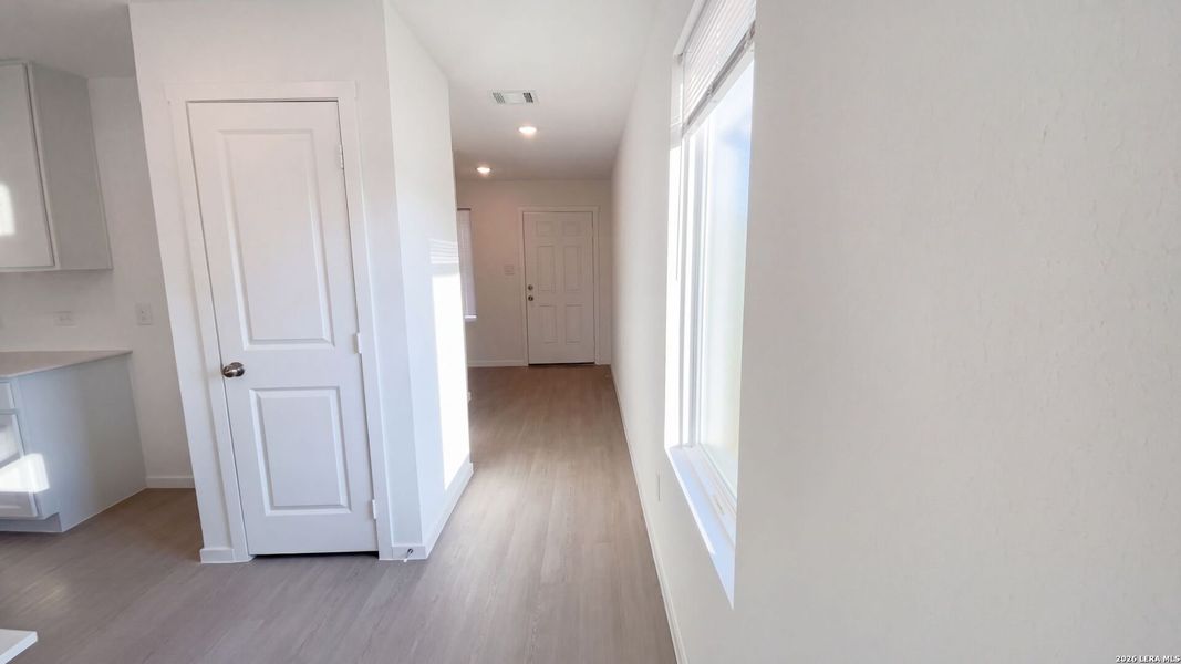 Spacious, unfurnished interior of a new home in Landon Ridge, San Antonio (Image 39).