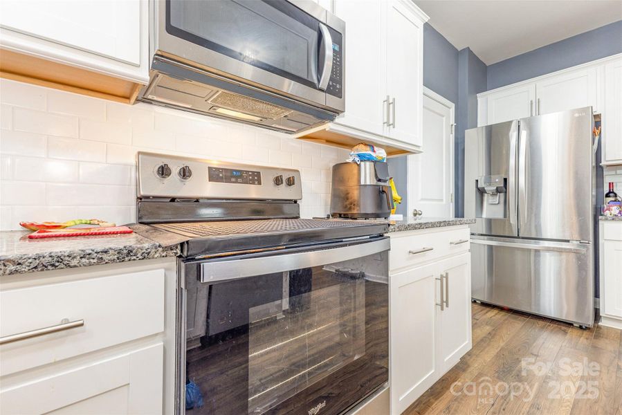 Furnished interior view inside a new home in Fergus Crossing, York (Image 27). Furnished interior view inside a new home in Fergus Crossing, York (Image 27).