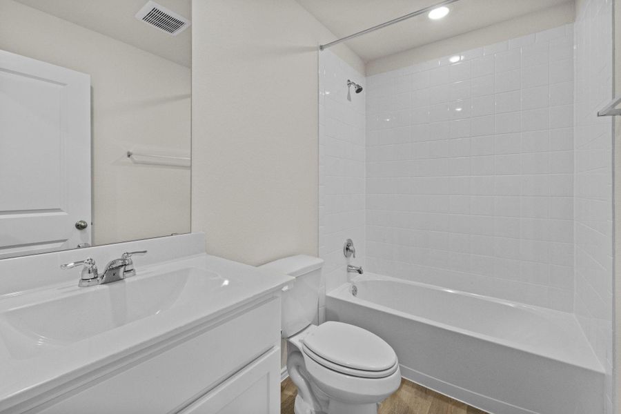 Furnished interior view inside a new home in Sunset Oaks, Maxwell (Image 5).